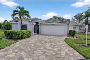 2070 King Tarpon Dr, PUNTA GORDA