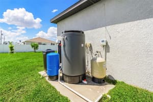 3904 Ne 16th Pl, CAPE CORAL