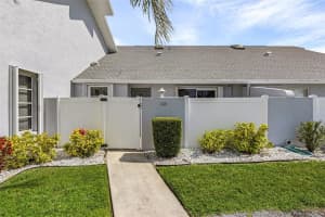 707 Sw 3rd Ct #103, CAPE CORAL