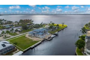 234 Beeney Rd Se, PORT CHARLOTTE