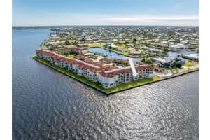 1 Colony Point Dr #a20, PUNTA GORDA