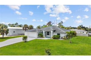 2995 Thomas Ln, NORTH PORT