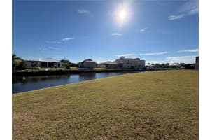 1324 Mediterranean Dr, PUNTA GORDA