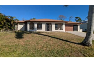 874 Dolphin Ave Nw, PORT CHARLOTTE