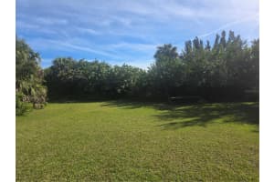 7215 Riverside Dr., PUNTA GORDA