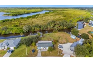 333 Hile Ln, PUNTA GORDA