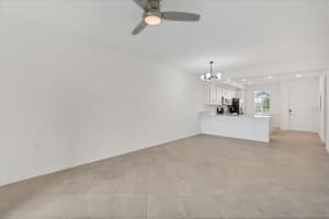 12180 Wellen Golf St #104, VENICE