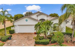 8624 Lake Front Ct, PUNTA GORDA