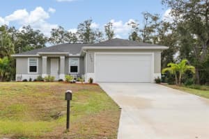 4586 Maurbach Ter, NORTH PORT