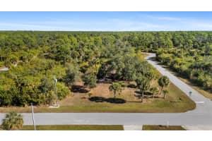 1335 Captan Ter, PORT CHARLOTTE