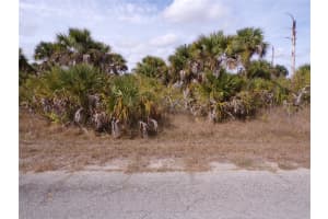 Fireglow Cir, NORTH PORT Fireglow Cir, NORTH PORT