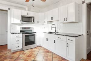 1013 Magnolia Dr, CLEARWATER