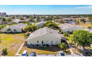 1518 Sw Courtyards Ln #199, CAPE CORAL