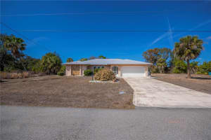 443 Fairmont Ter, PORT CHARLOTTE