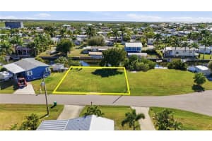 751 Coral Dr, PUNTA GORDA