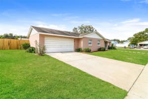 601 Wood Rd, SEFFNER