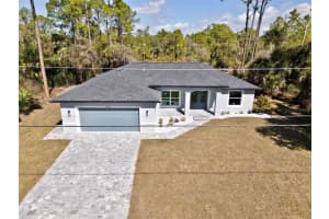 3421 Vivian Ave, NORTH PORT