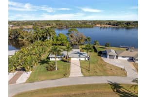 14526 Riverside Dr, FORT MYERS