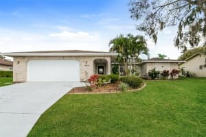 8419 Brandeis Cir E, SARASOTA