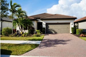 1464 Hyssop Loop, NORTH PORT