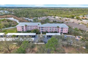2061 Willow Hammock Cir #104, PUNTA GORDA
