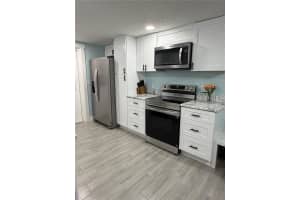 14062 Palm St #e 2, MADEIRA BEACH