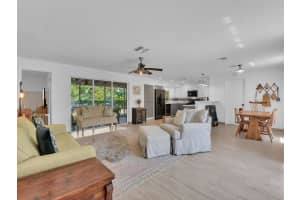 1537 Covington Cir E, FORT MYERS