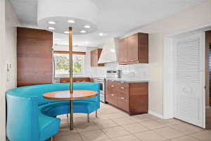 801 Pinellas Point Dr S, ST PETERSBURG