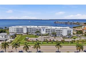 1425 Park Beach Cir #124, PUNTA GORDA