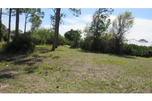 2064 Little Pine Cir, PUNTA GORDA