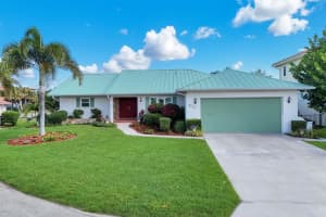 2174 Bayou Rd, PUNTA GORDA