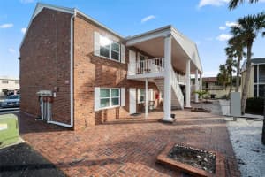 380 Base Ave E #202, VENICE