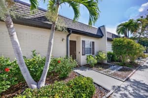 6300 S Pointe Blvd #327, FORT MYERS