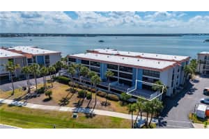 1701 Beach Rd #208, ENGLEWOOD