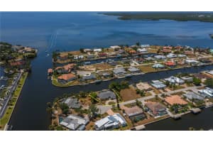 137 Sinclair St Se, PORT CHARLOTTE 137 Sinclair St Se, PORT CHARLOTTE