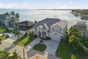 2139 Palm Tree Dr, PUNTA GORDA