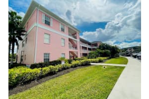 2040 Willow Hammock Cir #202, PUNTA GORDA