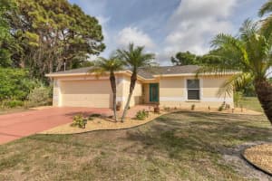 228 Wayne Rd, ROTONDA WEST