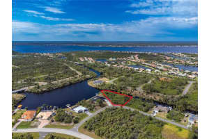 2253 Beurket St, PORT CHARLOTTE