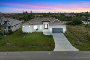 15384 Hennipen Cir, PORT CHARLOTTE