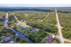 1020 Eppinger Dr, PORT CHARLOTTE
