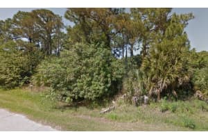1105 Cabot St, PORT CHARLOTTE