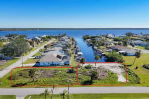 3272 & 3280 Holcomb Rd, PORT CHARLOTTE