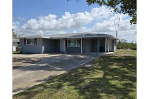 140 Crestview Dr, ENGLEWOOD