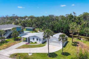 868 Harvard St, ENGLEWOOD