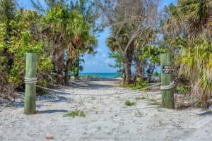 181 N Gulf Blvd #11, PLACIDA