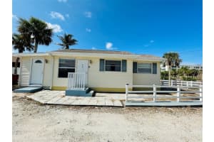2645 N Beach Rd #3, ENGLEWOOD