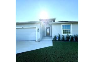 109 Wright Dr, ROTONDA WEST