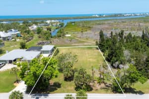 85 Green Dolphin Dr N, PLACIDA
