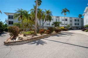 8222 Harborside Cir #1, ENGLEWOOD
